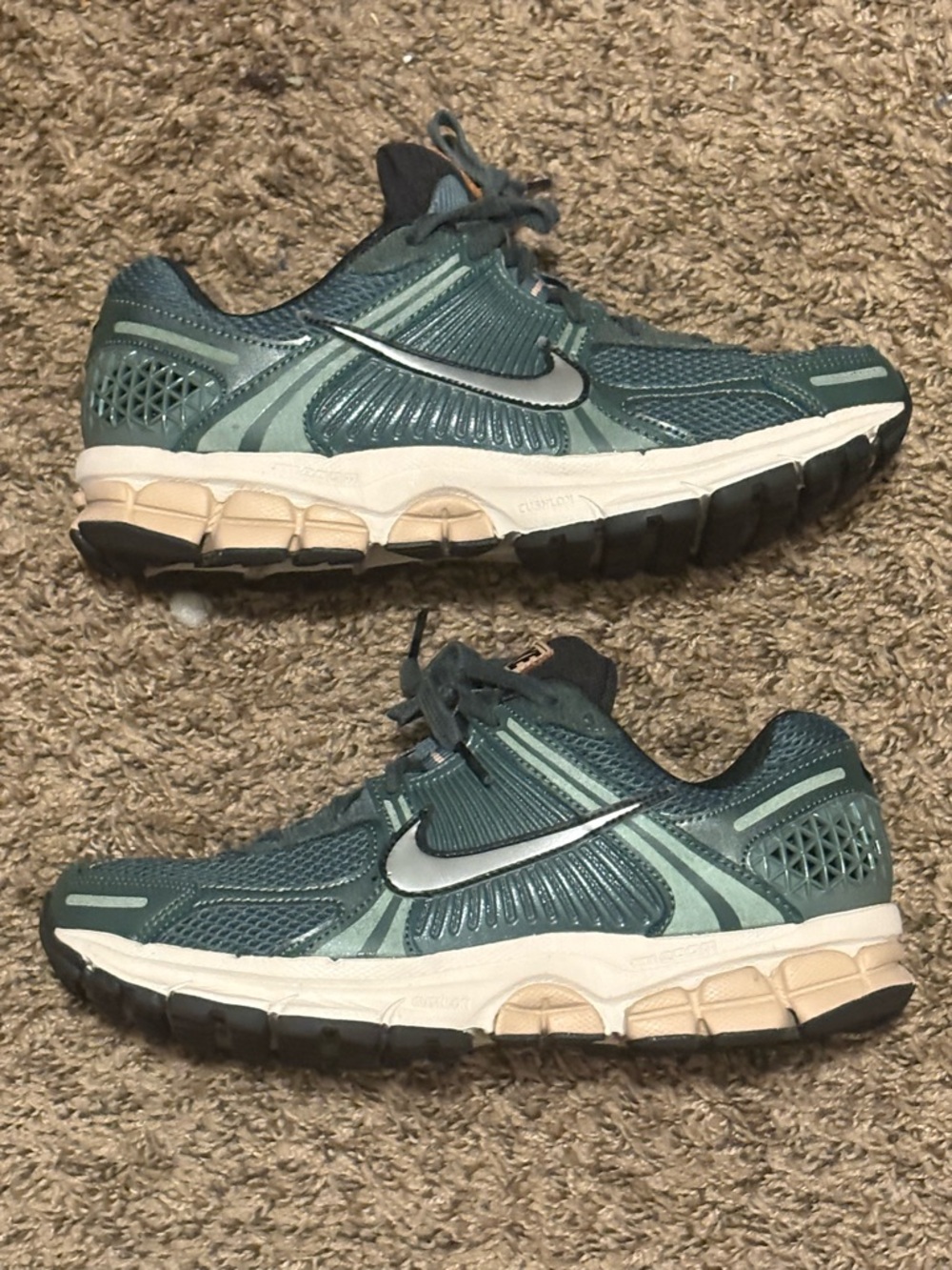 Nike Vomero 5